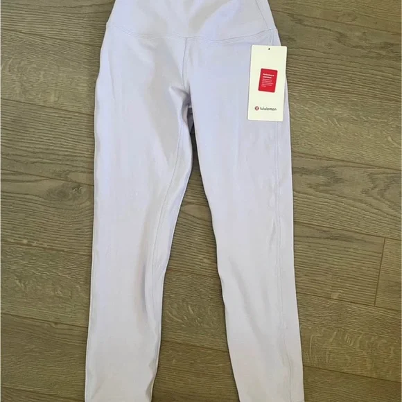 Lululemon Align HR crop 23” Lavender Leggings size 4 - Picture 2 of 5